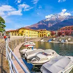 Casa Carlo 아파트 콜리코